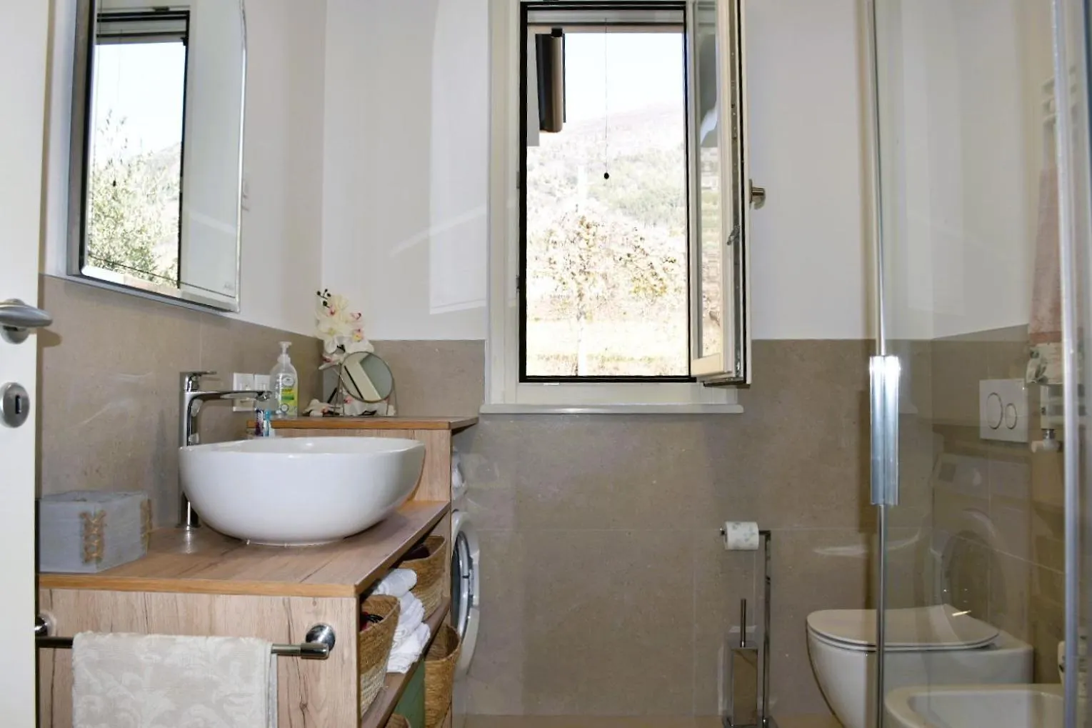 Villetta Giare Costermano 0*,